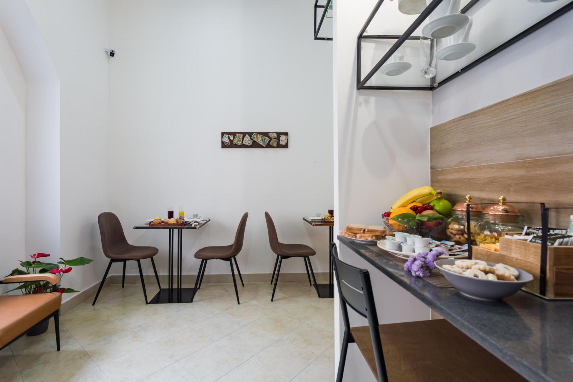 Vesuvio Plaza Room Ottaviano Bagian luar foto