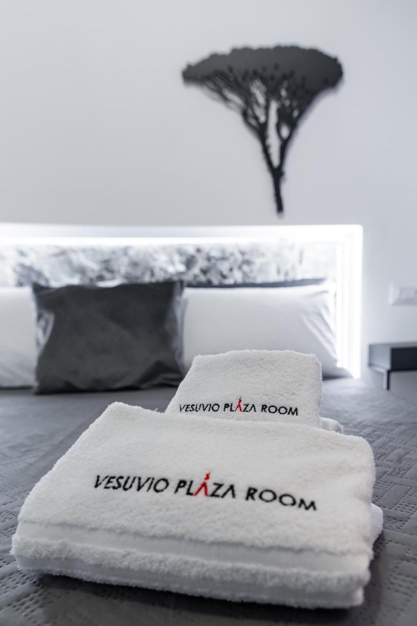 Vesuvio Plaza Room Ottaviano Bagian luar foto