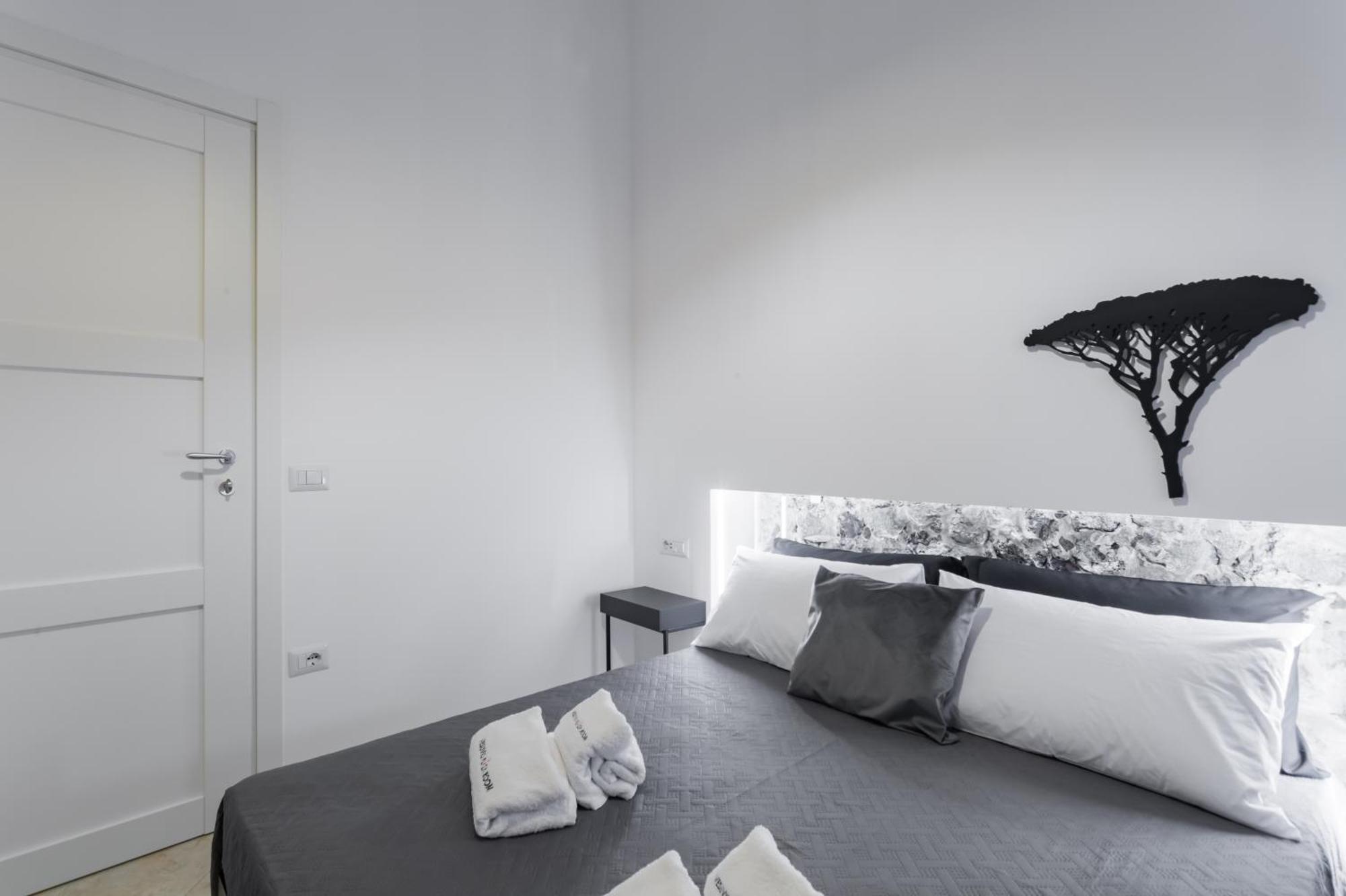 Vesuvio Plaza Room Ottaviano Bagian luar foto