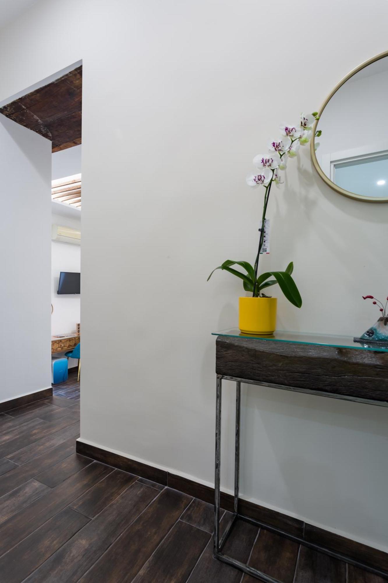 Vesuvio Plaza Room Ottaviano Bagian luar foto