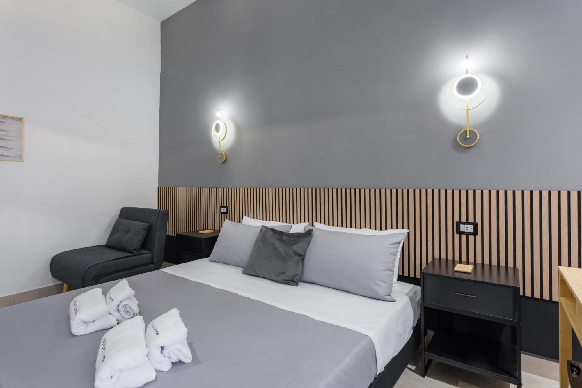 Vesuvio Plaza Room Ottaviano Bagian luar foto
